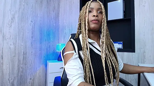 ArianaBeake online show from October 2025 04:05:02 PM