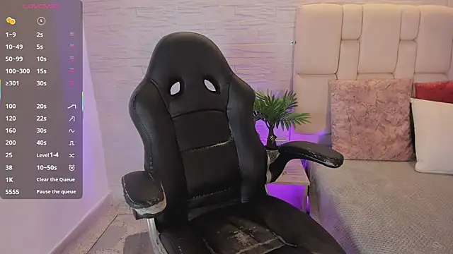 Snapshot of Mollycb chatting on September 2025 03:52:02 AM Mollycb online show from September 2025 03:52:02 AM