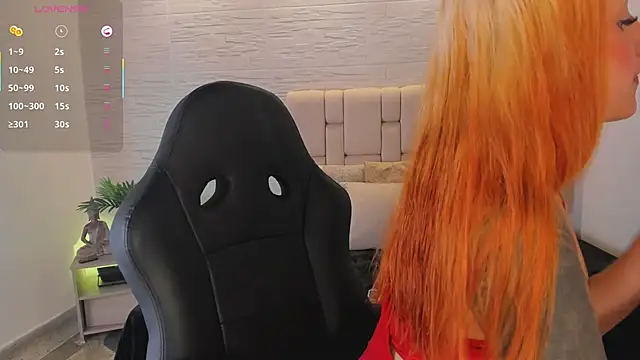 Snapshot of Mollycb chatting on October 2025 04:04:01 AM Mollycb online show from October 2025 04:04:01 AM