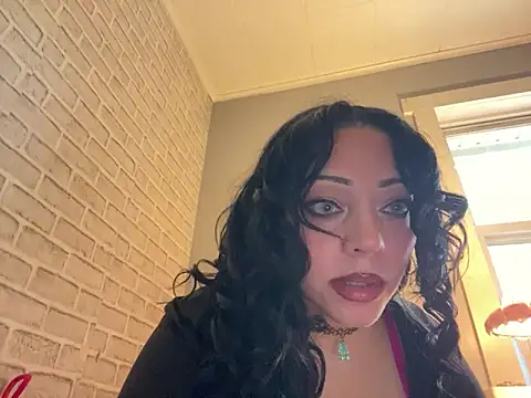 Kendall knox online show from October 2025 05:35:01 PM