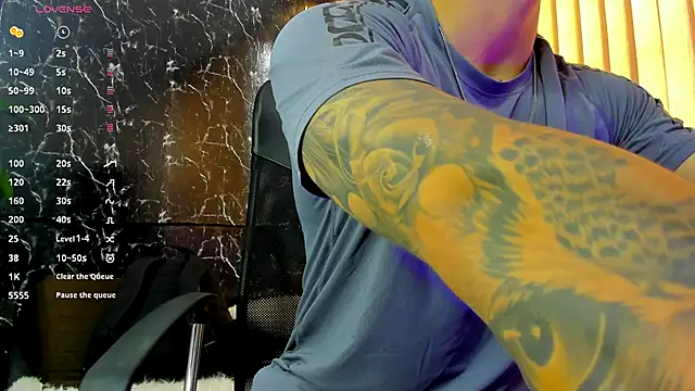 Snapshot of Alexander_ferre chatting on September 2025 02:51:02 PM Alexander ferre online show from September 2025 02:51:02 PM