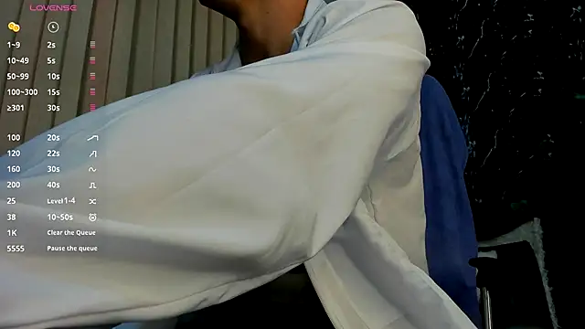 Snapshot of Alexander_ferre chatting on October 2025 07:34:02 PM Alexander ferre online show from October 2025 07:34:02 PM