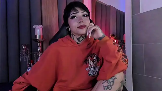 Snapshot of misstomie_ chatting on April 2026 07:06:02 AM misstomie online show from April 2026 07:06:02 AM