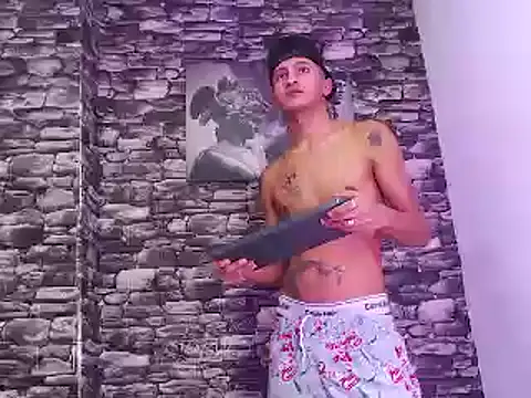 Snapshot of gustavo_saaled19_ chatting on October 2025 02:34:01 PM gustavo saaled19  online show from October 2025 02:34:01 PM