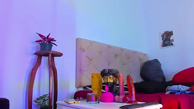 Snapshot of _Tarekk_ chatting on September 2025 02:09:02 PM Tarekk online show from September 2025 02:09:02 PM