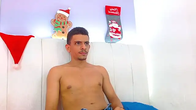 Snapshot of _Tarekk_ chatting on November 2025 06:58:01 AM Tarekk online show from November 2025 06:58:01 AM