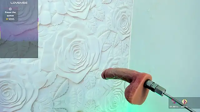 Snapshot of Monthiee chatting on October 2025 04:44:02 AM Monthiee online show from October 2025 04:44:02 AM