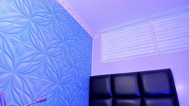 Snapshot of Monthiee chatting on October 2025 03:43:02 AM Monthiee online show from October 2025 03:43:02 AM