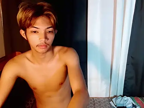 Snapshot of addicted_to_alex chatting on October 2025 04:51:02 AM addicted to alex online show from October 2025 04:51:02 AM