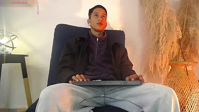 Ram Swain online show from October 2025 01:07:01 PM