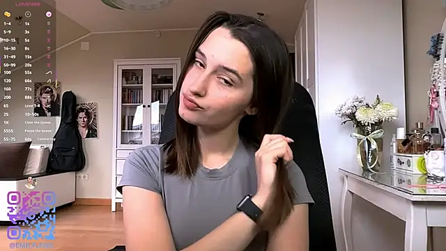 DarlineBrustera online show from April 2026 02:11:01 PM