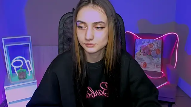 olivianorton online show from November 2025 01:11:02 PM