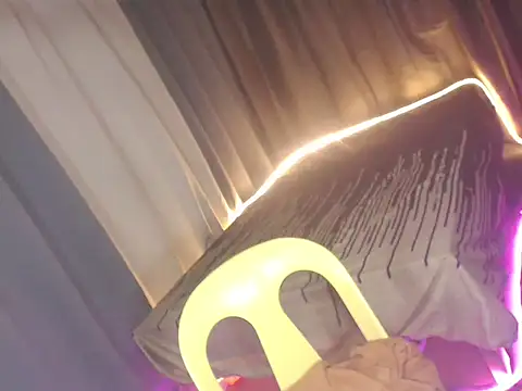 Snapshot of Hail_ur_Dominant chatting on November 2025 12:44:01 AM Hail ur Dominant online show from November 2025 12:44:01 AM