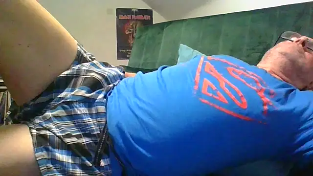 Snapshot of naughtygrandad1 chatting on May 2026 09:33:02 PM naughtygrandad1 online show from May 2026 09:33:02 PM