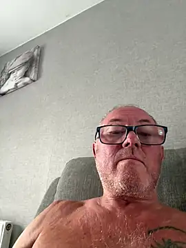 Snapshot of naughtygrandad1 chatting on June 2026 07:14:02 AM naughtygrandad1 online show from June 2026 07:14:02 AM