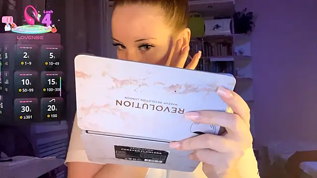 PandaFluff online show from September 2025 05:15:02 PM