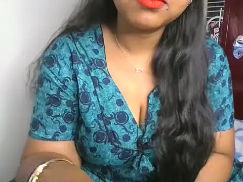 its me Rashmi online show from October 2025 05:04:02 AM