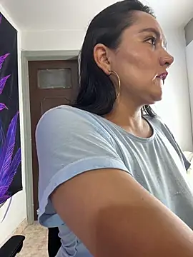 Snapshot of Rouse69_ chatting on November 2025 08:42:01 AM Rouse69 online show from November 2025 08:42:01 AM