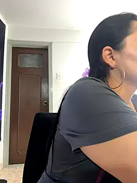 Snapshot of Rouse69_ chatting on November 2025 08:31:02 AM Rouse69 online show from November 2025 08:31:02 AM