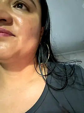 Snapshot of Rouse69_ chatting on November 2025 06:35:02 AM Rouse69 online show from November 2025 06:35:02 AM