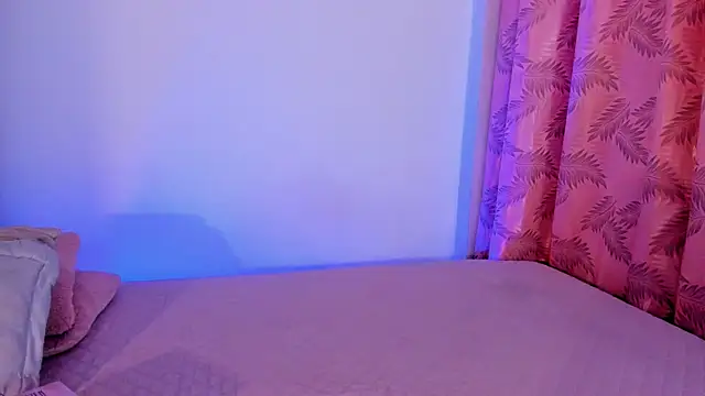 Snapshot of riley_bensongh chatting on February 2026 09:29:02 PM riley bensongh online show from February 2026 09:29:02 PM