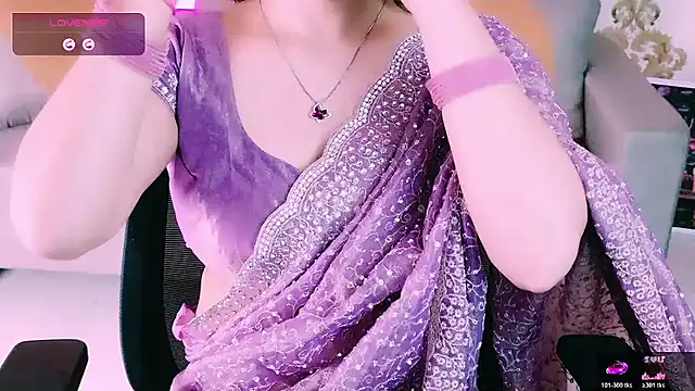 Snapshot of My_Rose chatting on March 2026 04:02:01 PM My Rose online show from March 2026 04:02:01 PM