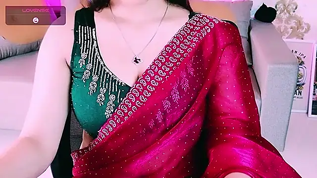 Snapshot of My_Rose chatting on March 2026 04:44:02 PM My Rose online show from March 2026 04:44:02 PM