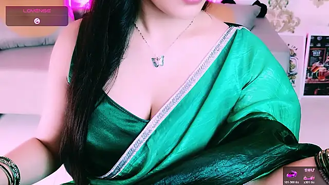 Snapshot of My_Rose chatting on April 2026 05:46:02 PM My Rose online show from April 2026 05:46:02 PM