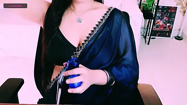 Snapshot of My_Rose chatting on April 2026 07:58:01 PM My Rose online show from April 2026 07:58:01 PM