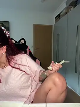 OliviaaFischer online show from April 2026 02:27:02 PM