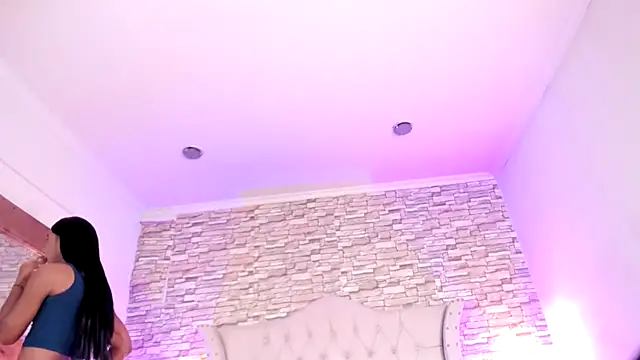 Lucia-Horny24 online show from December 2025 07:32:01 PM