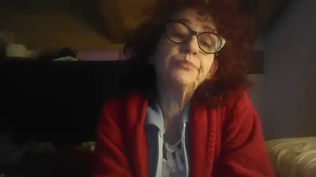 Snapshot of klarissabloum chatting on March 2026 06:41:01 AM klarissabloum online show from March 2026 06:41:01 AM