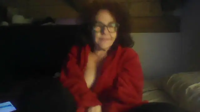 Snapshot of klarissabloum chatting on April 2026 06:25:01 AM klarissabloum online show from April 2026 06:25:01 AM