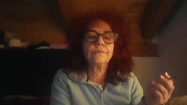 Snapshot of klarissabloum chatting on April 2026 06:46:01 AM klarissabloum online show from April 2026 06:46:01 AM