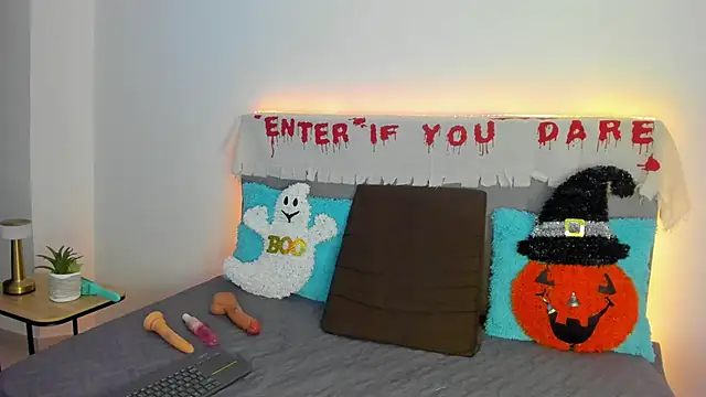 GalaX x online show from October 2025 09:49:02 PM