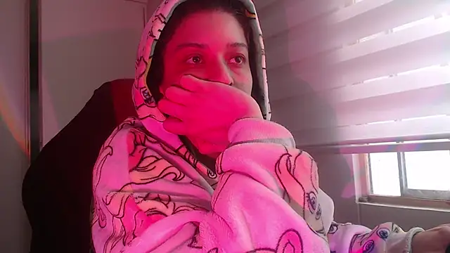 Snapshot of miss_carmila1 chatting on October 2025 10:04:01 PM miss carmila1 online show from October 2025 10:04:01 PM