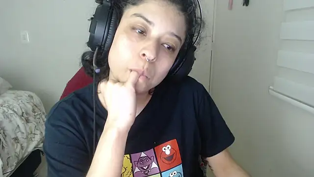 Snapshot of miss_carmila1 chatting on November 2025 01:17:02 AM miss carmila1 online show from November 2025 01:17:02 AM