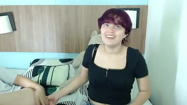 JadeAndJess  online show from September 2025 01:35:01 PM