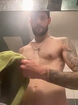 Mexxwell69 online show from September 2025 09:28:02 PM