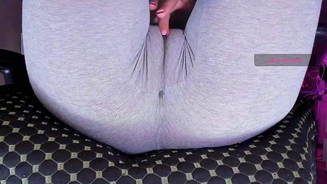 Snapshot of Cameltoe_squirt_inPants chatting on November 2025 09:02:02 AM Cameltoe squirt inPants online show from November 2025 09:02:02 AM