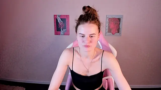 Snapshot of Wanda_Gomez chatting on October 2025 03:10:01 PM Wanda Gomez online show from October 2025 03:10:01 PM