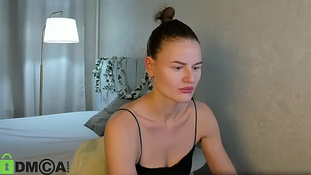 Snapshot of Wanda_Gomez chatting on October 2025 02:01:02 PM Wanda Gomez online show from October 2025 02:01:02 PM