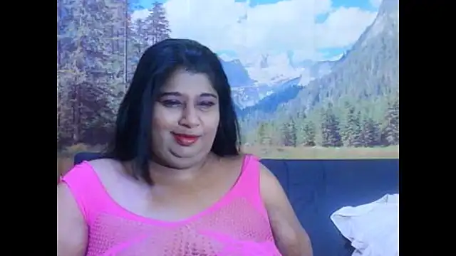 Snapshot of indianhoney694u chatting on February 2026 05:11:02 AM indianhoney694u online show from February 2026 05:11:02 AM