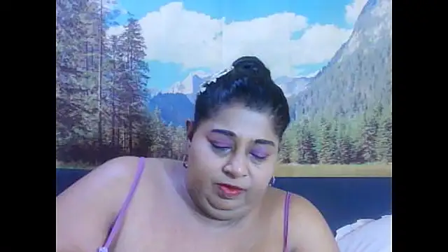 Snapshot of indianhoney694u chatting on February 2026 05:36:01 AM indianhoney694u online show from February 2026 05:36:01 AM