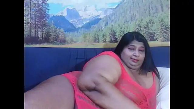 Snapshot of indianhoney694u chatting on March 2026 07:15:01 AM indianhoney694u online show from March 2026 07:15:01 AM