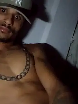 Snapshot of MorenoTatuado21c chatting on September 2025 08:35:01 AM MorenoTatuado21c online show from September 2025 08:35:01 AM