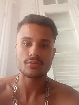 Snapshot of MorenoTatuado21c chatting on September 2025 03:47:01 PM MorenoTatuado21c online show from September 2025 03:47:01 PM