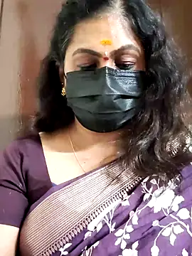 Snapshot of Sweetie_swetha37 chatting on September 2025 09:03:02 PM Sweetie swetha37 online show from September 2025 09:03:02 PM