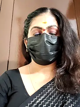 Snapshot of Sweetie_swetha37 chatting on September 2025 08:03:01 AM Sweetie swetha37 online show from September 2025 08:03:01 AM