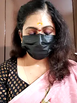 Snapshot of Sweetie_swetha37 chatting on September 2025 07:21:02 AM Sweetie swetha37 online show from September 2025 07:21:02 AM